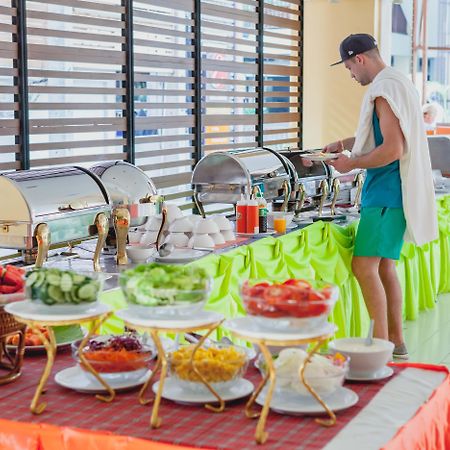 Eastiny Plaza Hotel Паттая Екстер'єр фото