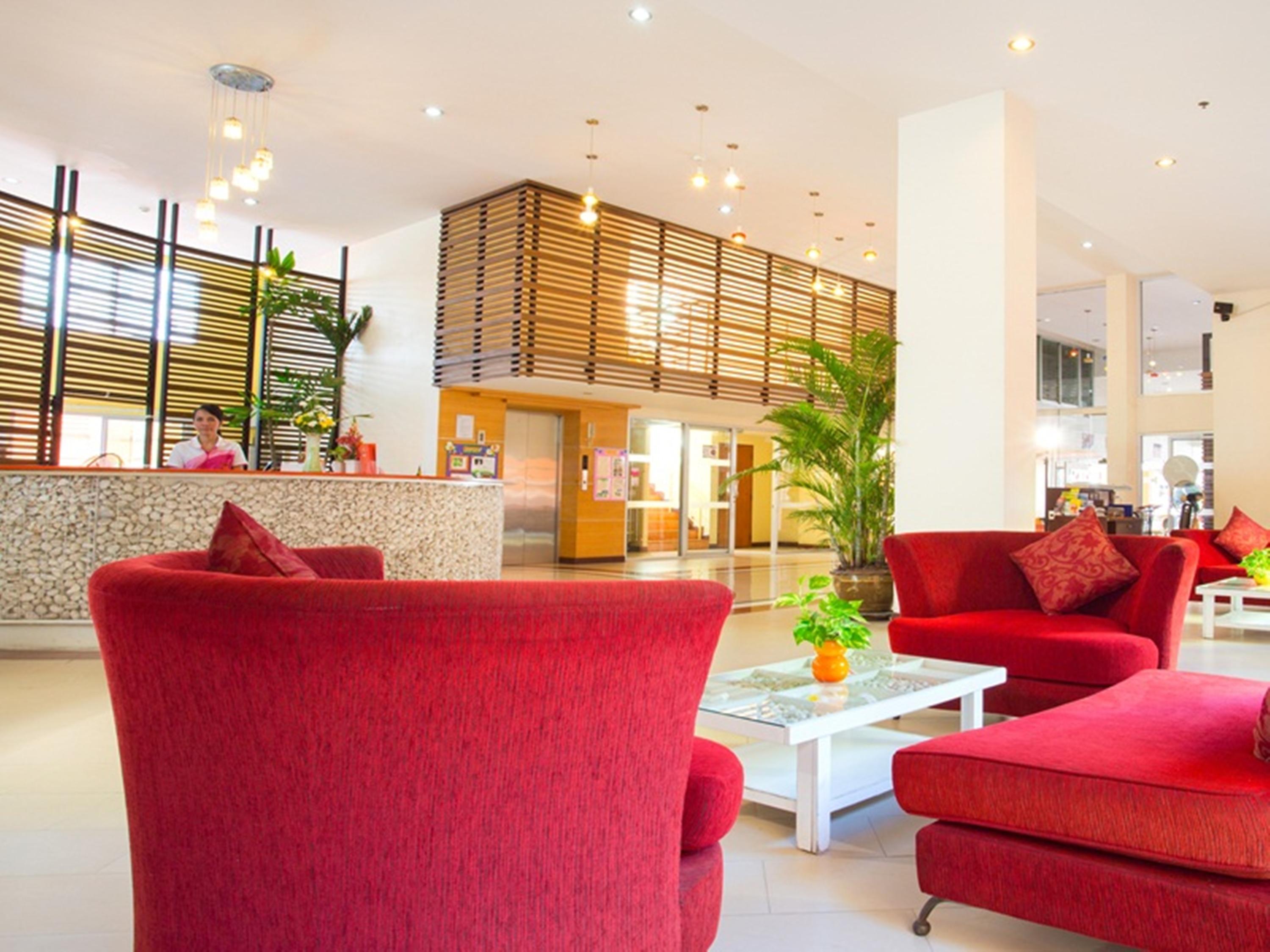 Eastiny Plaza Hotel Паттая Екстер'єр фото