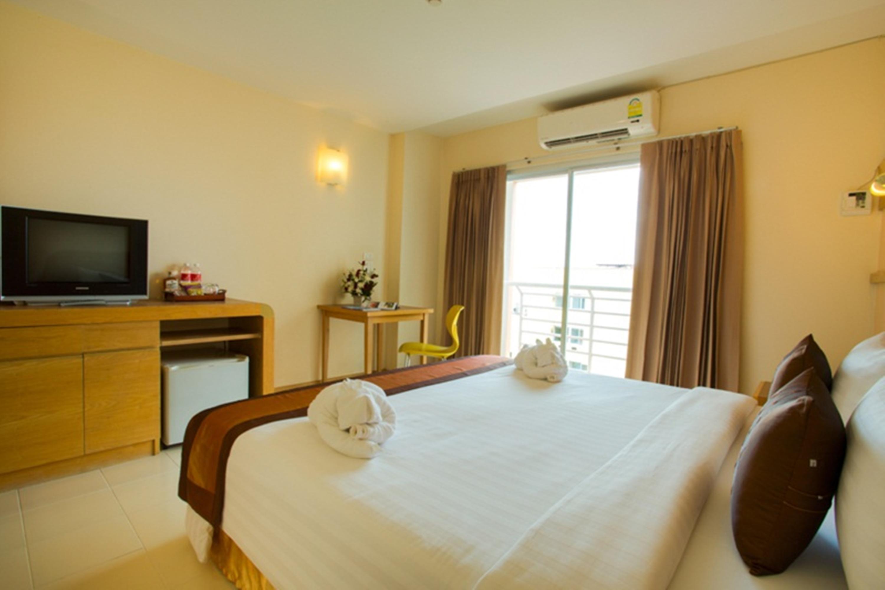 Eastiny Plaza Hotel Паттая Екстер'єр фото