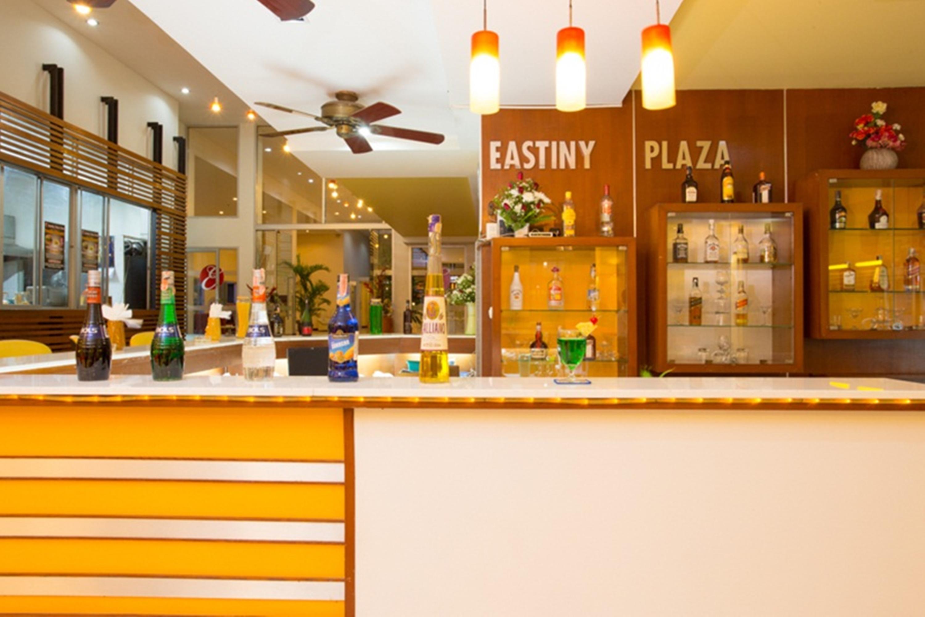 Eastiny Plaza Hotel Паттая Екстер'єр фото