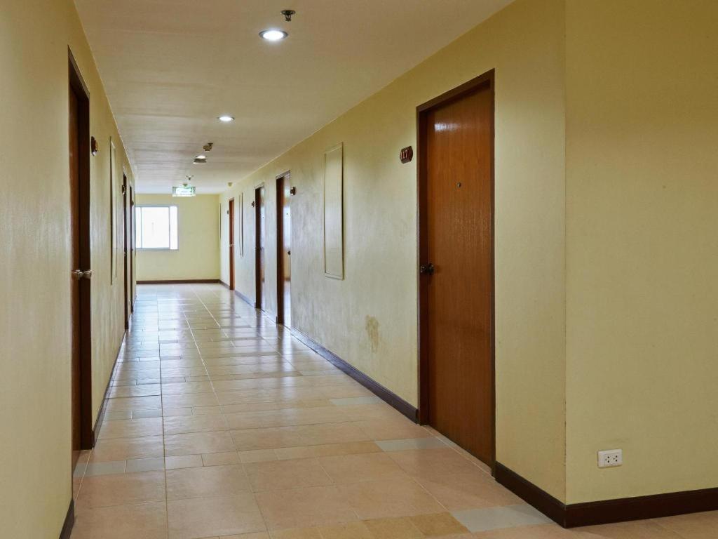 Eastiny Plaza Hotel Паттая Екстер'єр фото