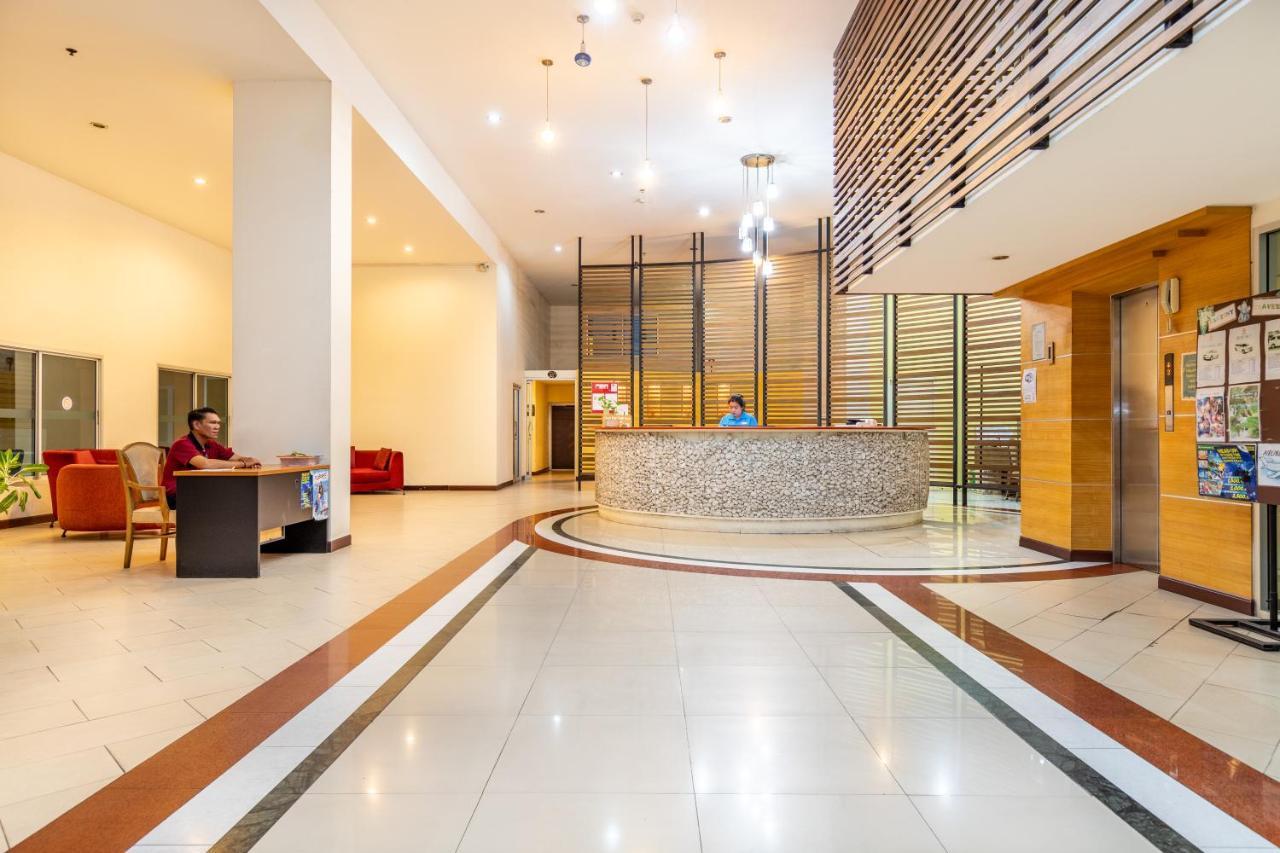 Eastiny Plaza Hotel Паттая Екстер'єр фото
