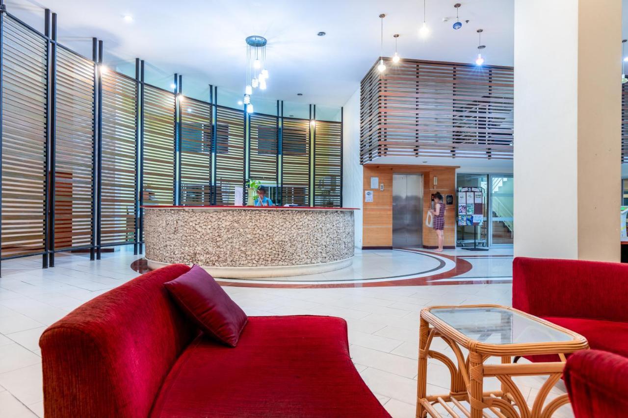 Eastiny Plaza Hotel Паттая Екстер'єр фото