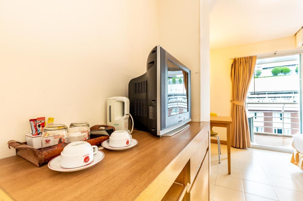 Eastiny Plaza Hotel Паттая Екстер'єр фото