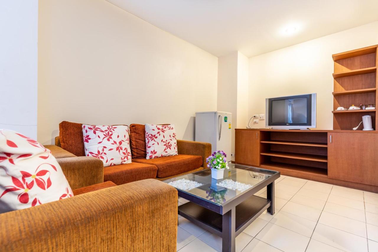 Eastiny Plaza Hotel Паттая Екстер'єр фото